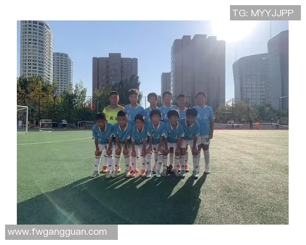 足球明星如何通过科学训练与饮食保持最佳状态与竞技水平的秘诀揭秘