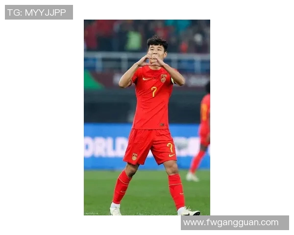 足球明星武磊高清照片展示他的风采与魅力让我们一起感受足球的激情与梦想